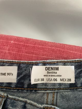 Pantalón vaquero ancho Bershka