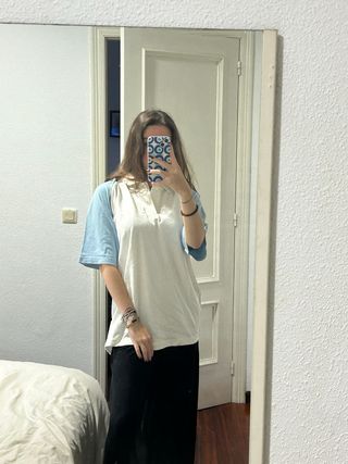 Polo vintage blanco y azul