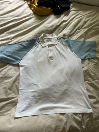 Polo vintage blanco y azul