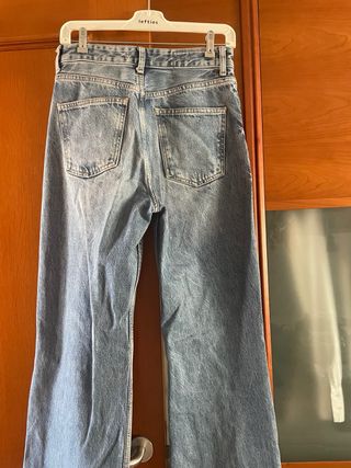 Pantalón vaquero ancho Zara