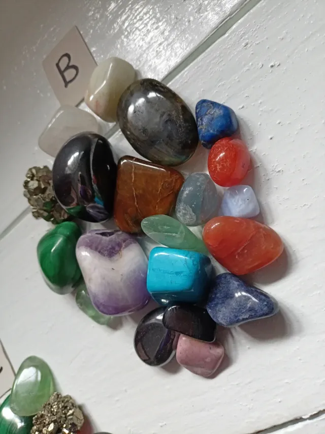 Lotes de piedras y cabujones variados