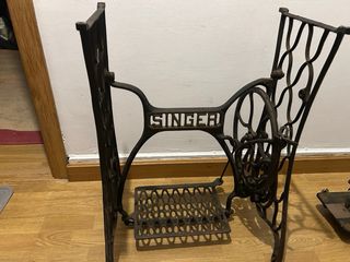 Máquina de coser antigua Singer
