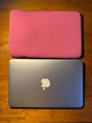 MacBook Air 11 i7 Plata