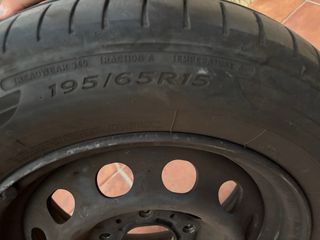 4 Ruedas Dunlop Sport 195/65R15
