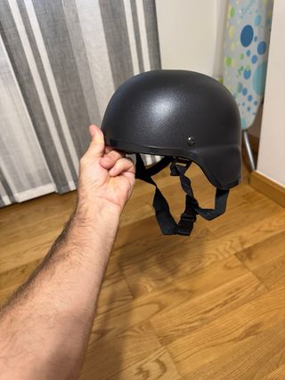 Casco Airsoft Negro con funda