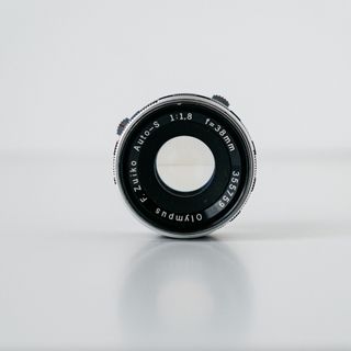 Objetivo Zuiko Auto-S 38mm f/1.8 Olympus