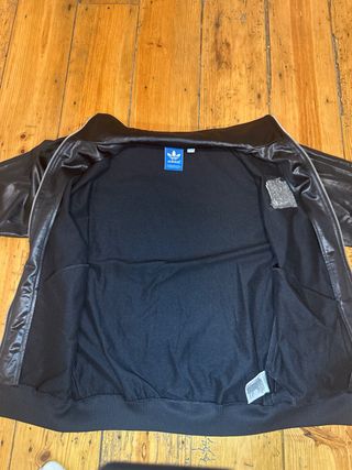 Chaqueta Adidas Chile 62 Negra Brillante