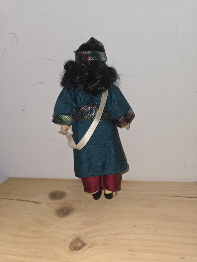 Muñeca porcelana Corea nueva muñecas del mundo 