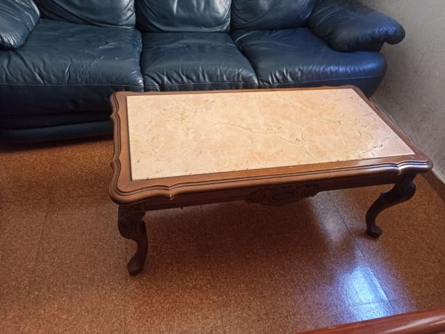 Mueble de salón madera y cristal