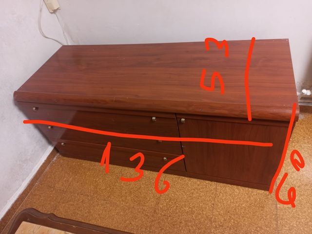 Mueble de salón madera y cristal