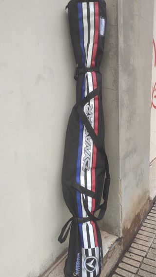 Juego esquís y bastones con funda de Dynastar