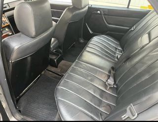 Mercedes-Benz Clase E 1986