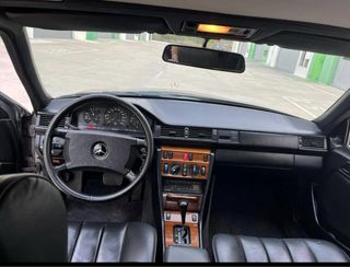 Mercedes-Benz Clase E 1986
