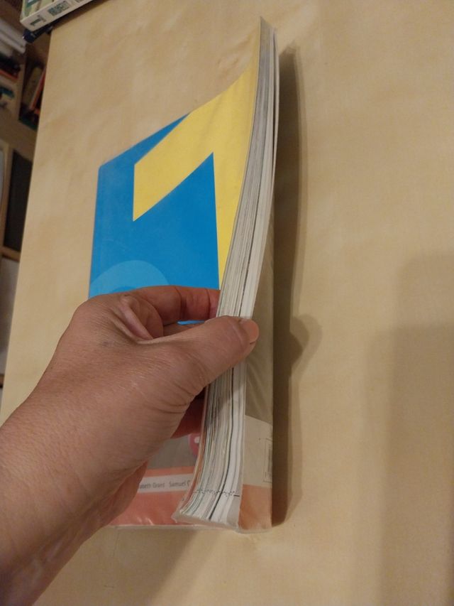 ADVANTAGE 1 FOR BACHILLERATO 1. ST'S BOOK