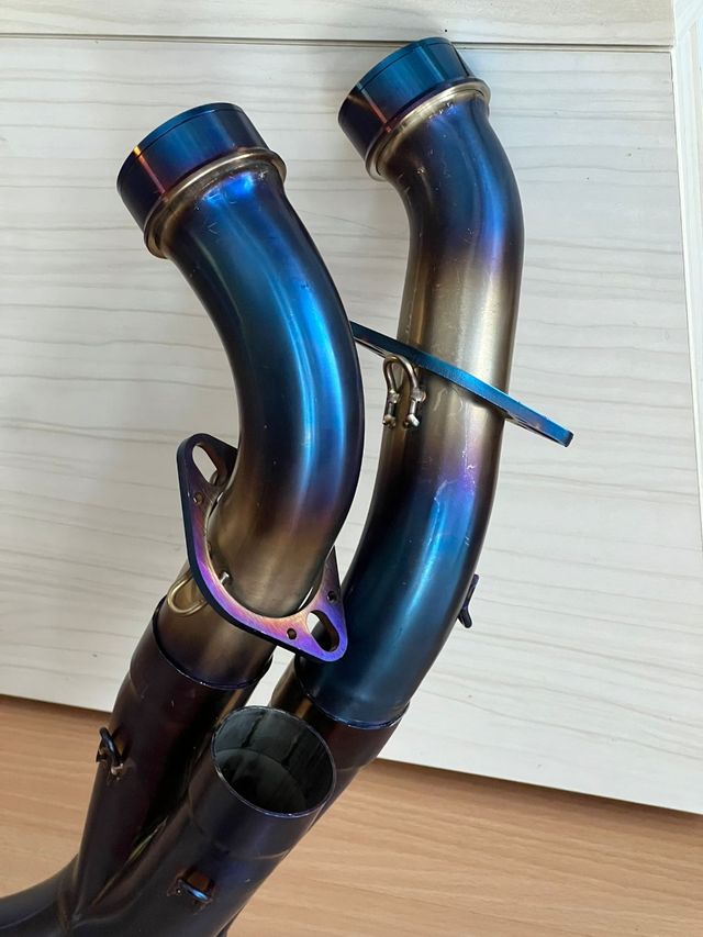 Línea Escape para Yamaha MT09 Azul