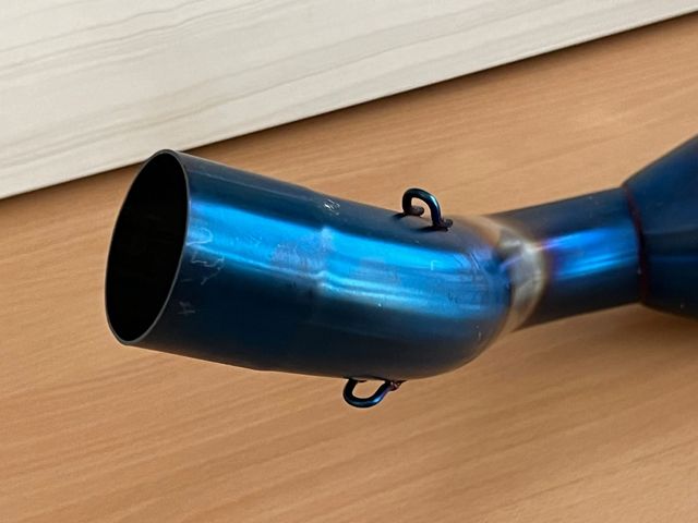 Línea Escape para Yamaha MT09 Azul