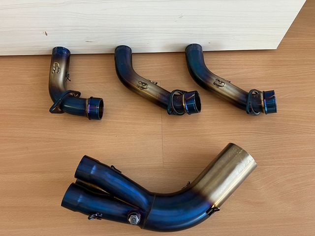 Línea Escape para Yamaha MT09 Azul