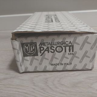 Manillas de puerta nuevas+ la de entrada. 7 juegos