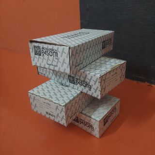 Manillas de puerta nuevas+ la de entrada. 7 juegos