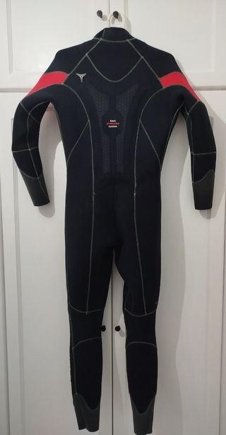 Neopreno de buceo Mares 4-4-3
Talla 4