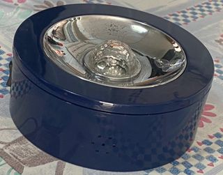 Lampada a pile con accensione a battito