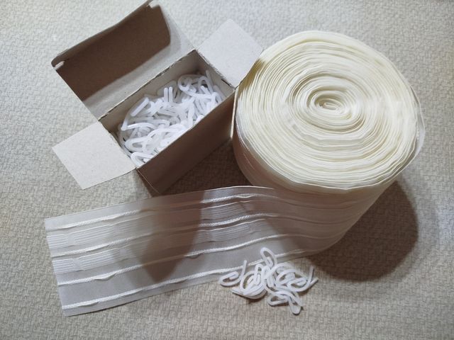 Cinta fruncidora para cortinas y ganchos 