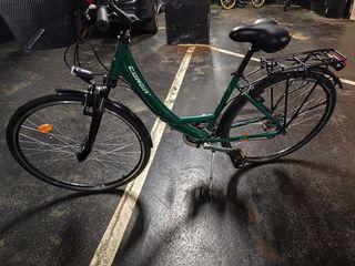 Bicicleta de paseo CONOR verde