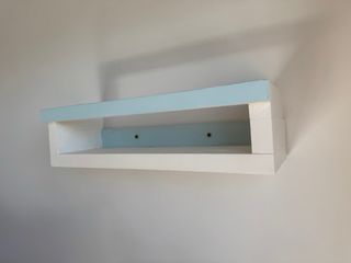 Estantería en madera  de pino blanca y azul