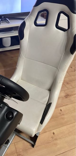 Cockpit Playseat + Volante Logitech G29 + F1 2023
