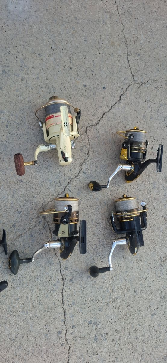 Carretes de pesca variados