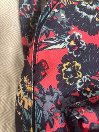 Mochila Roxy Floral Roja y Azul