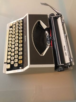 Máquina de escribir portátil Royal 200
