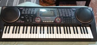 Piano Casio CTK-631 leer todo..