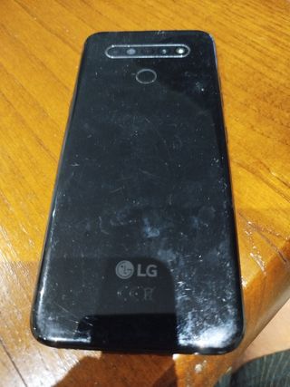    2 Telefoni  rotto nero un lg e uno Huawei 