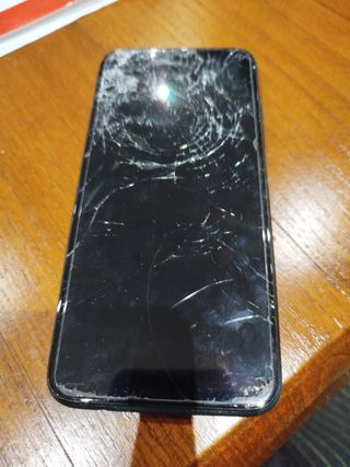    2 Telefoni  rotto nero un lg e uno Huawei 