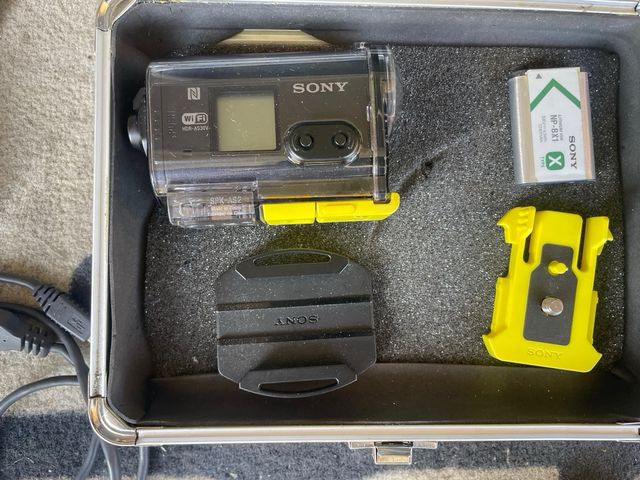 Sony HDR-AS39V Action Cam + Accessori