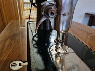 Máquina de coser Alfa antigua