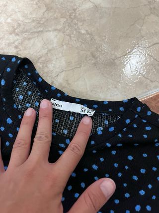 Lote 2 vestidos Stradivarius y Lefties de lunares