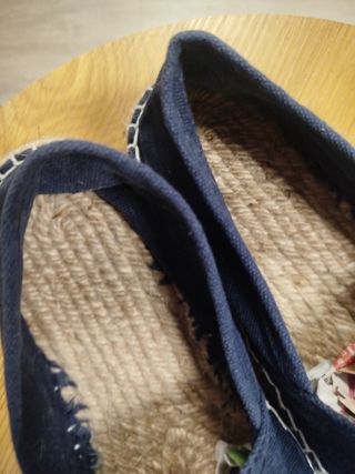 Alpargatas azules talla 39