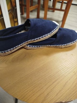 Alpargatas azules talla 39