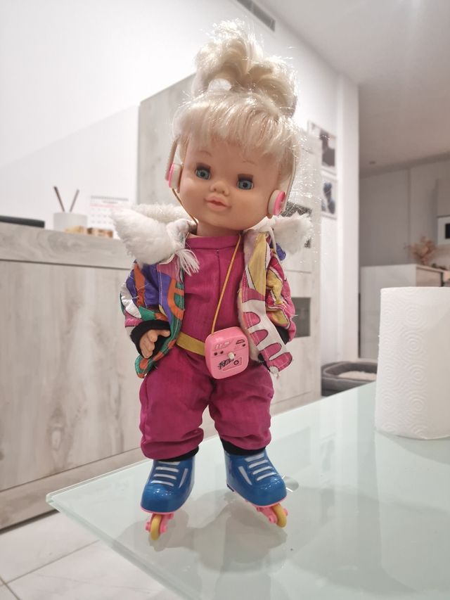Muñeca Romy Jesmar Patines y Auriculares