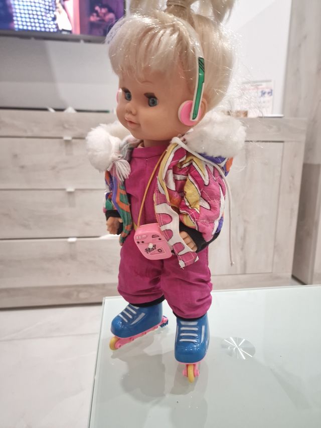 Muñeca Romy Jesmar Patines y Auriculares