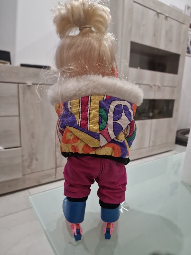 Muñeca Romy Jesmar Patines y Auriculares