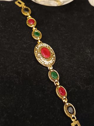 Pulsera Preciosa con Piedras Rojas y Verdes