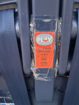 Sillita de coche a cuadros