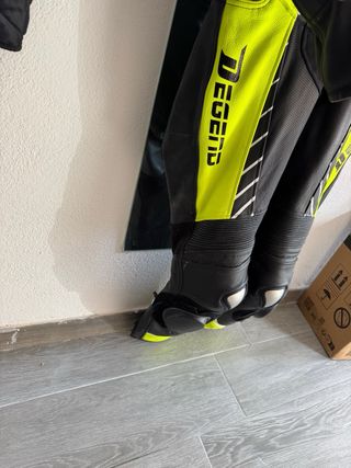 Mono de moto nuevo. Talla 50.