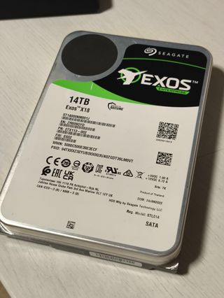 Seagate Exos X18 14TB SATA