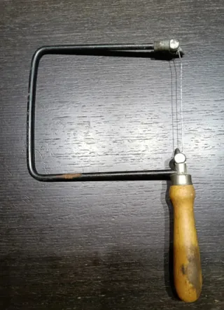 Sierra marquetería,arco de sierra y serrucho antig