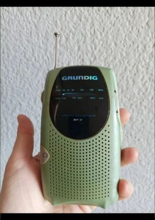 Radio Grundig BOY 47 AM/FM Verde