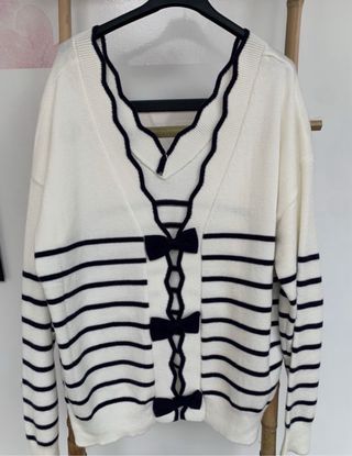 Jersey de rayas blanco y negro